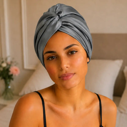 Bonnet en Soie Vert Grisé – 19 Mommes